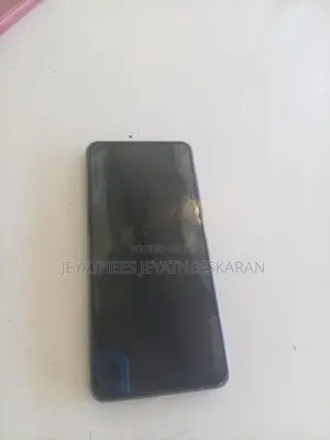 Samsung Galaxy S21 (Used)