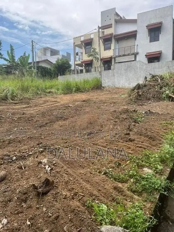 Land For Sale In Malabe Kahanthota
