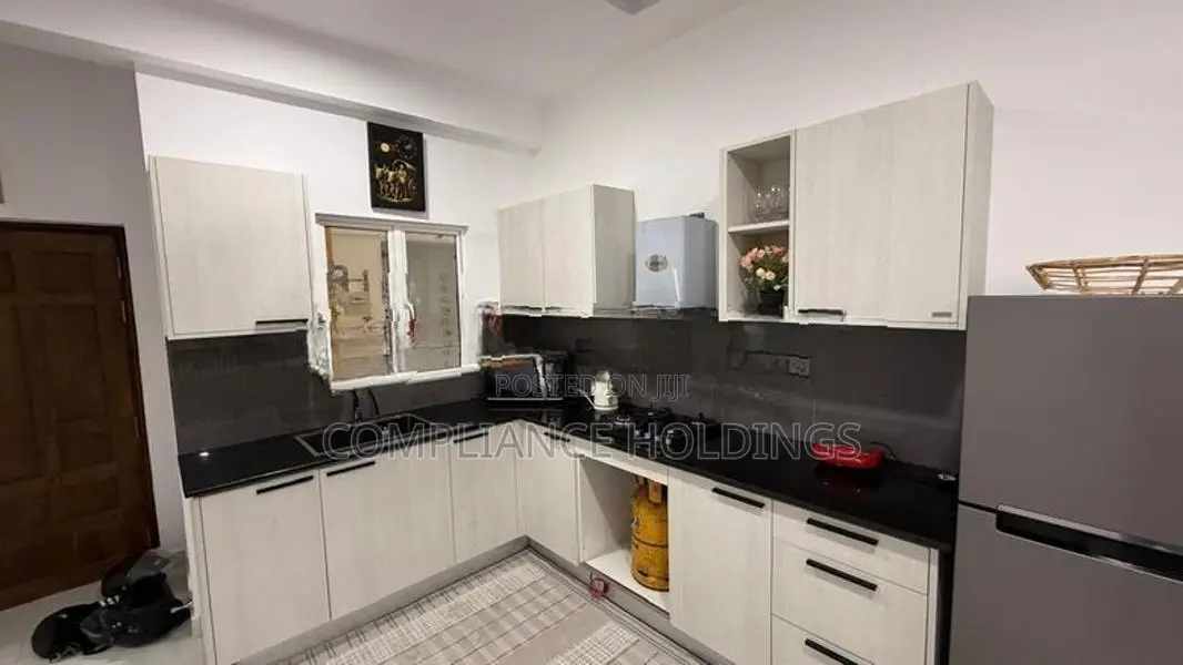 Fully Furnished Luxury Three Bedroom Apartment For Short Term Rent