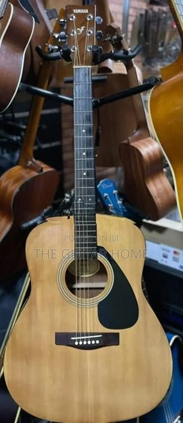 Yamaha F310 Acoustic Guitar