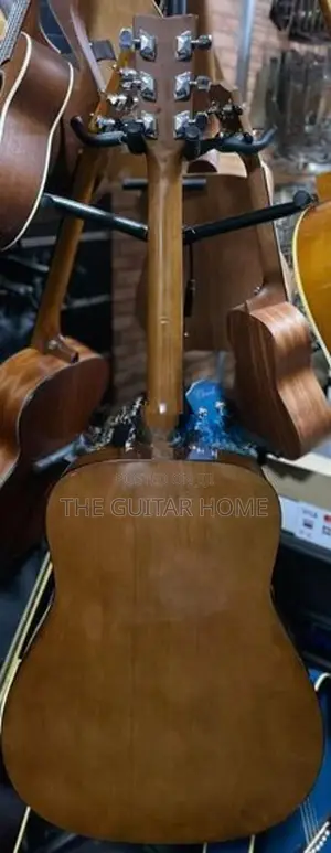 Yamaha F310 Acoustic Guitar