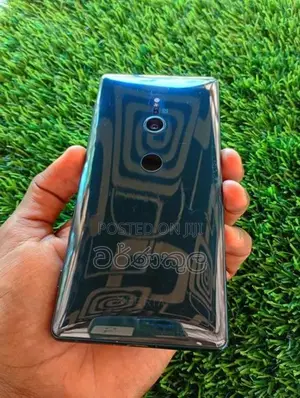 Sony Xperia XZ2 (Used)