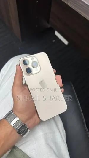 Apple iPhone 16 (Used)