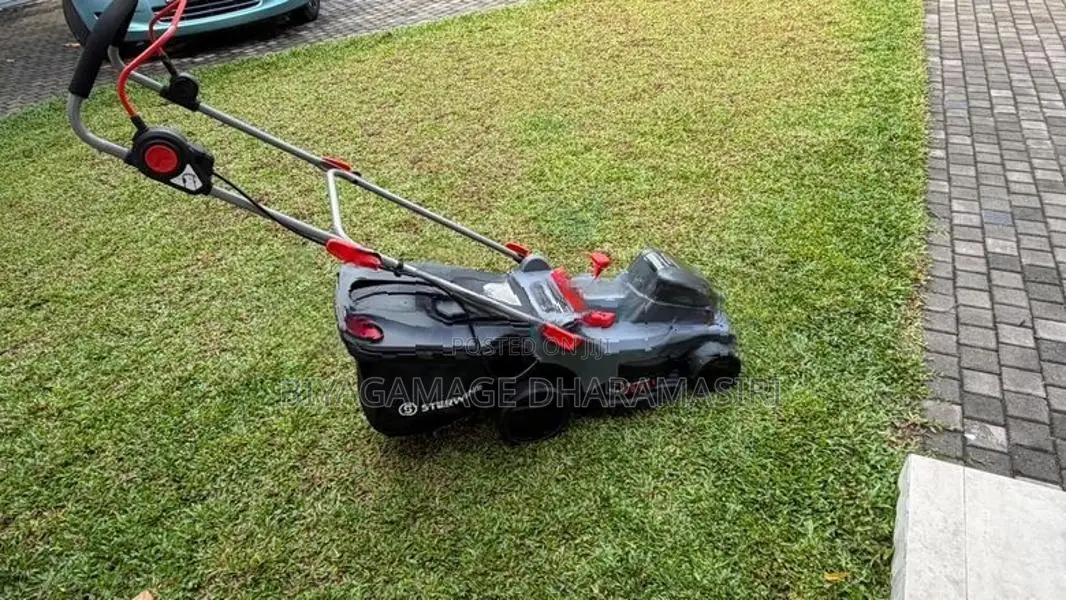 Grass Cutting Machine
