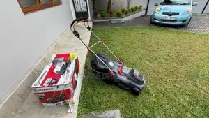 Grass Cutting Machine