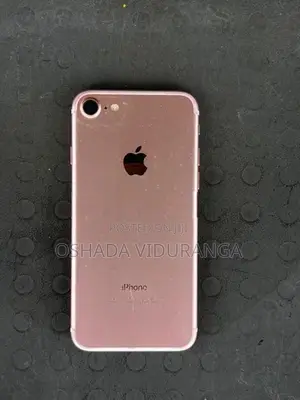 Apple iPhone 7 (Used)