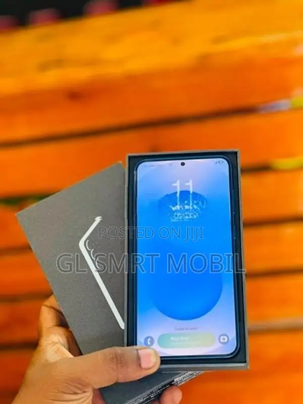 Samsung Galaxy S25 Plus 5G/12/256GB (Used)