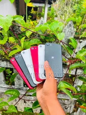Apple iPhone SE 2 (Used)