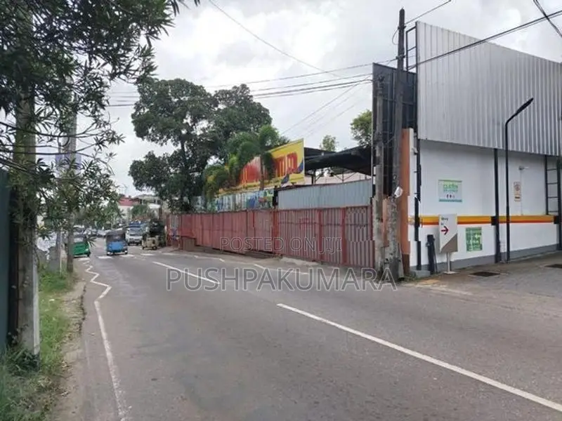 Commercial Space Rent in Kottawa ( File No 143 C)