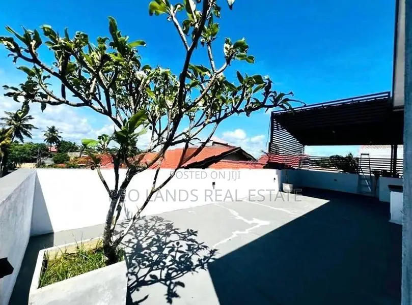 (PH397) Luxury Two Storey House for Sale in Moratuwa