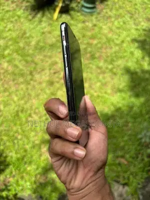Apple iPhone X (Used)