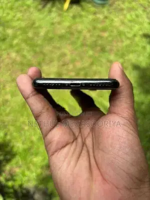 Apple iPhone X (Used)