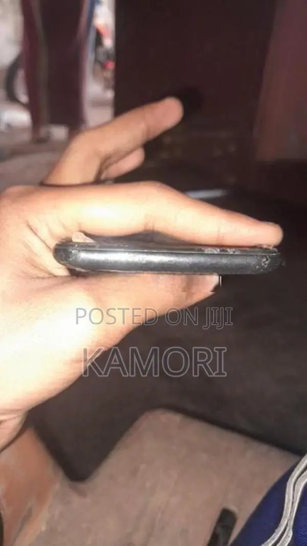 Samsung Galaxy A40 (Used)