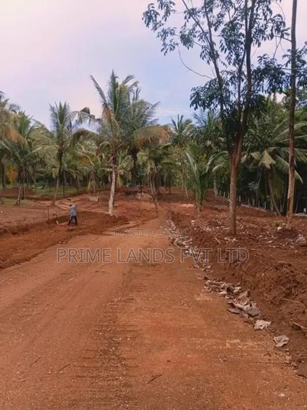 කුරුණෑගල නුවර පාර සමිපයෙන් ඉඩමක් විකිණීමට