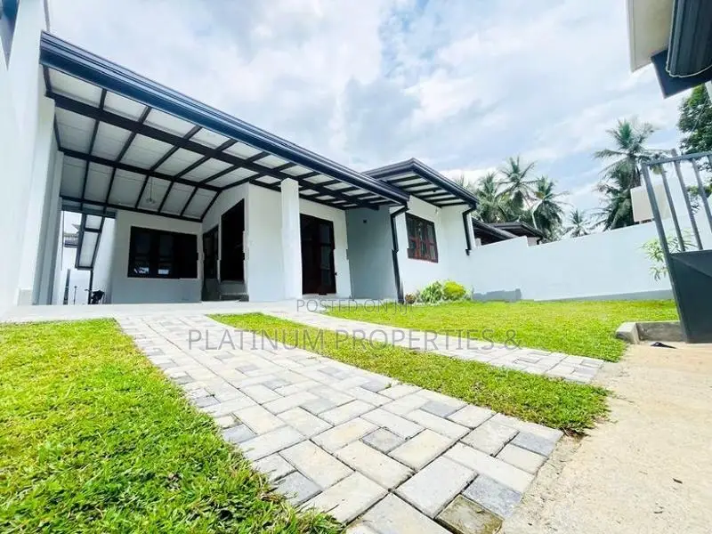 10 Perch Brand New Luxury Single Storey House for Sale in Athurugiriya