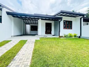 10 Perch Brand New Luxury Single Storey House for Sale in Athurugiriya