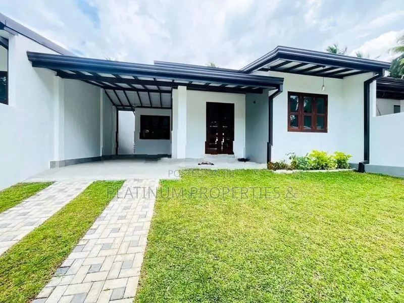10 Perch Brand New Luxury Single Storey House for Sale in Athurugiriya
