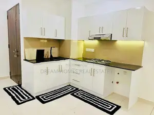 Brand-New 2-Bedroom Apartment for Rent – Pelawatta