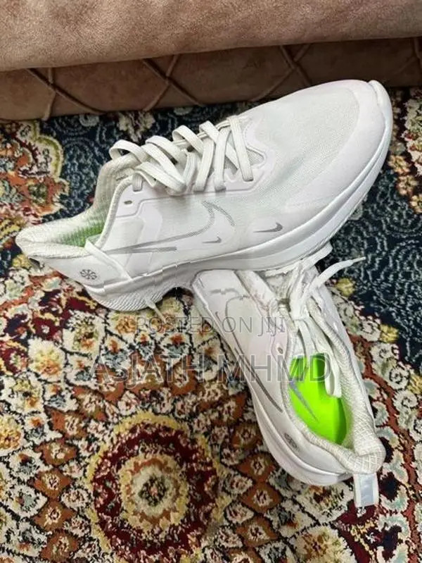 Nike Running Shoes Size 41
