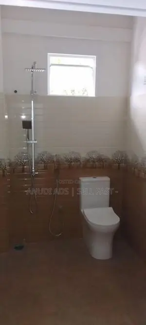 2BR (1AC) House (Upstair) For Rent in Pannipitiya