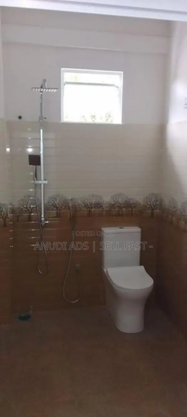 2BR (1AC) House (Upstair) For Rent in Pannipitiya