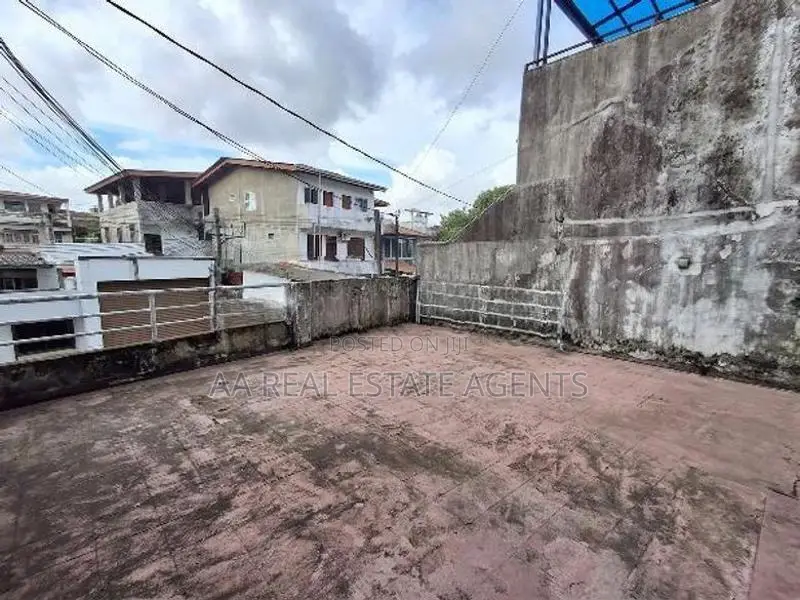 Two Storey Old House for Sale in Kolonnawa
