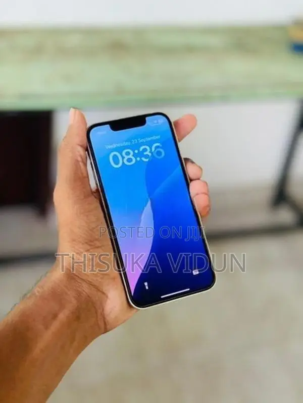 Apple iPhone 13 mini (Used)
