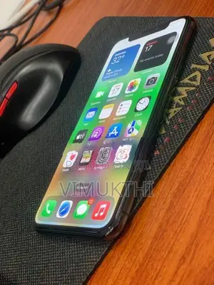 Apple iPhone XS (Used)