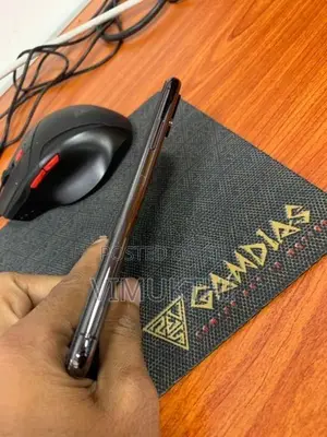 Apple iPhone XS (Used)