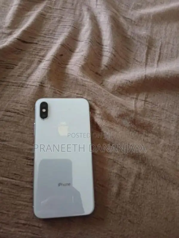Apple iPhone X (Used)