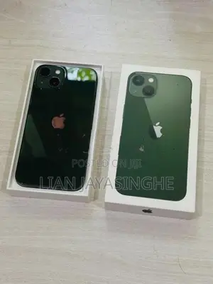 Apple iPhone 13 (Used)