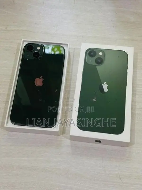 Apple iPhone 13 (Used)