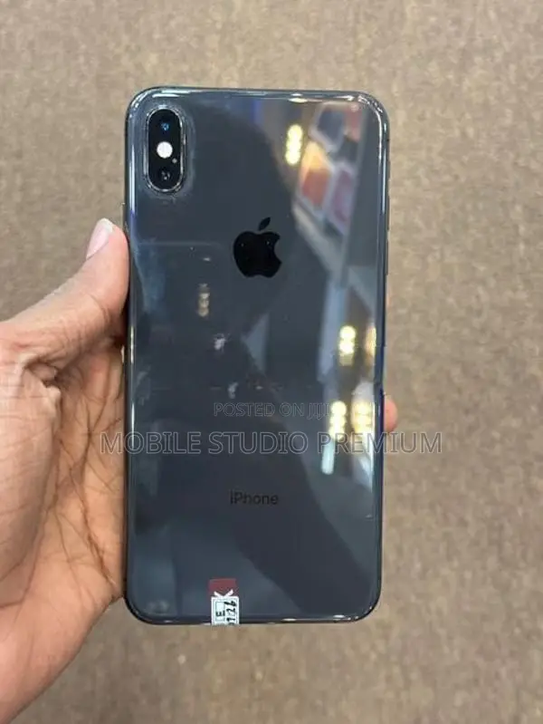 Apple iPhone XS Max (Used)