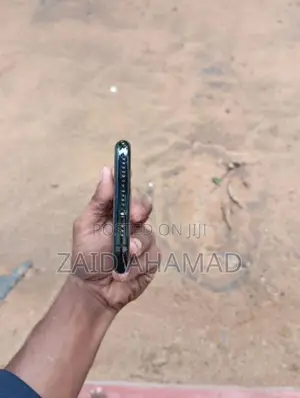 Apple iPhone XS (Used)