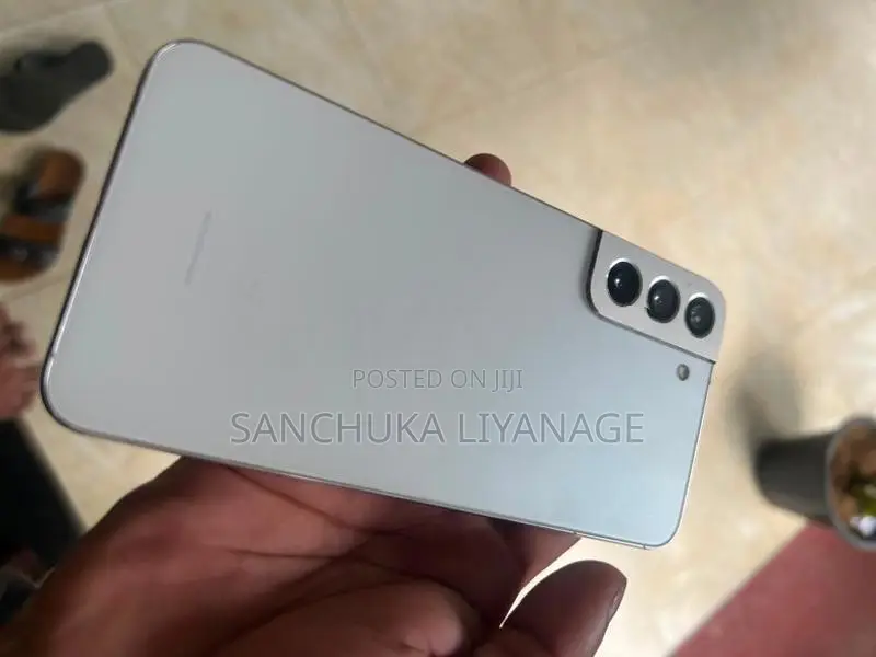 Samsung Galaxy S22+ (Used)