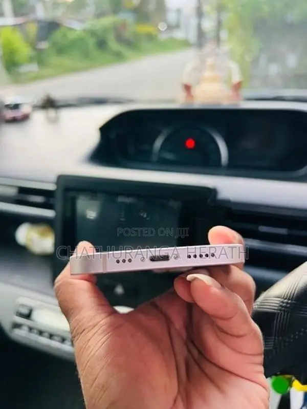 Apple iPhone 13 (Used)