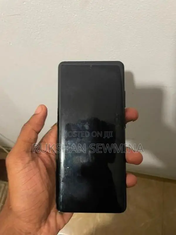 Samsung Galaxy S21 Ultra (Used)