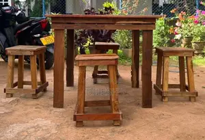 Table With 4 Chairs