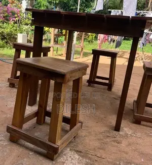 Table With 4 Chairs