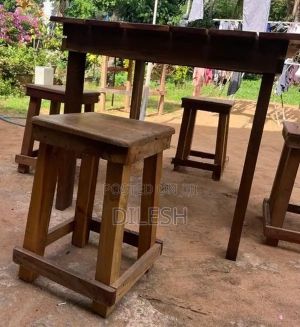 Table With 4 Chairs