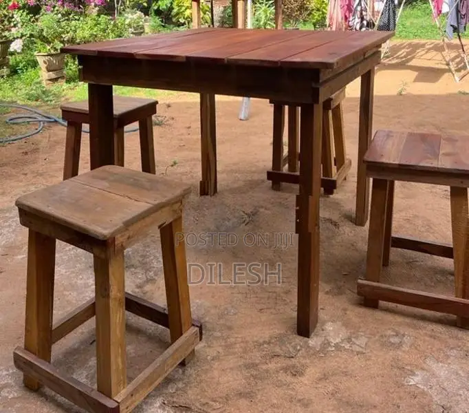Table With 4 Chairs