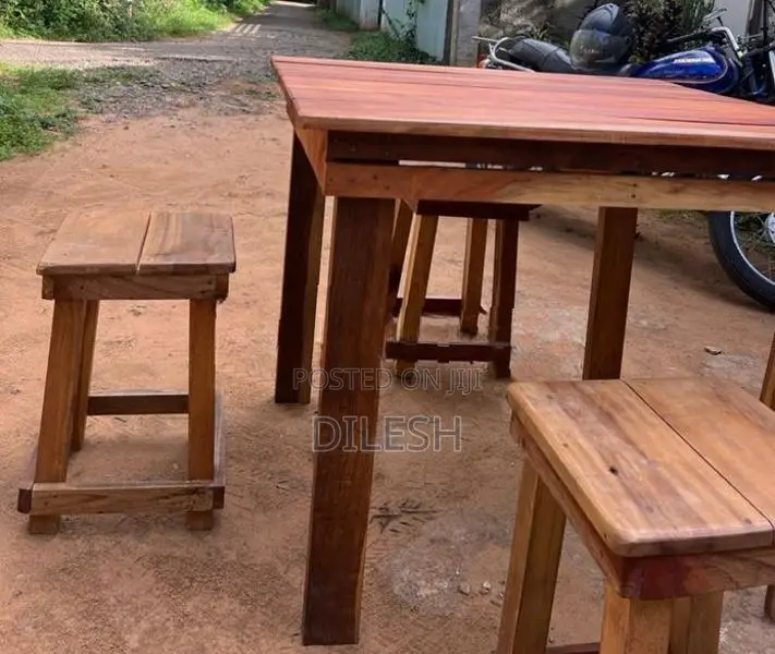Table With 4 Chairs