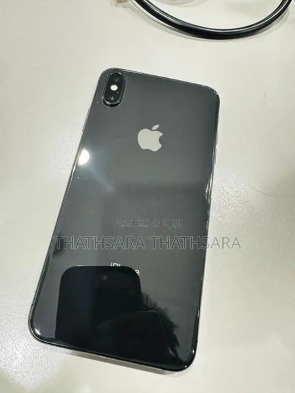 Apple iPhone XS Max (Used)