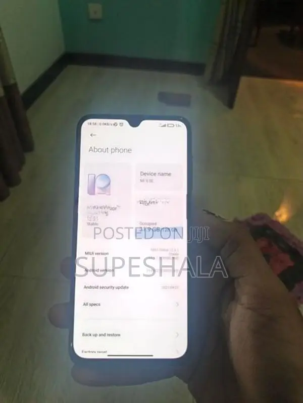 Xiaomi Mi 9 SE (Used)