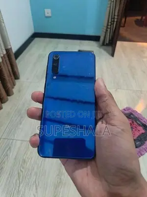 Xiaomi Mi 9 SE (Used)