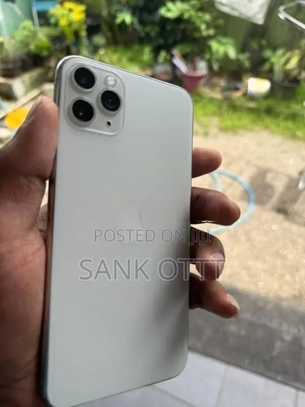 Apple iPhone 11 Pro Max (Used)