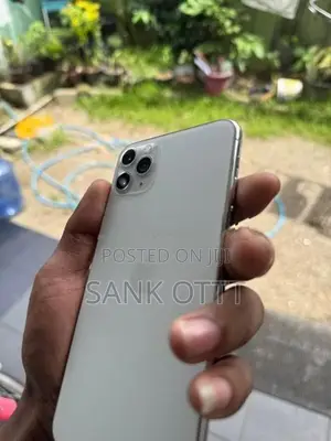 Apple iPhone 11 Pro Max (Used)