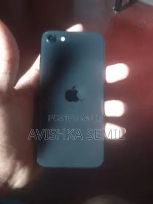 Apple iPhone SE (Used)