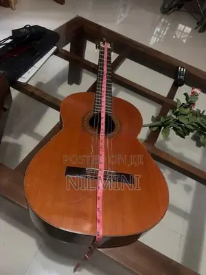 Yamaha Guitar F310