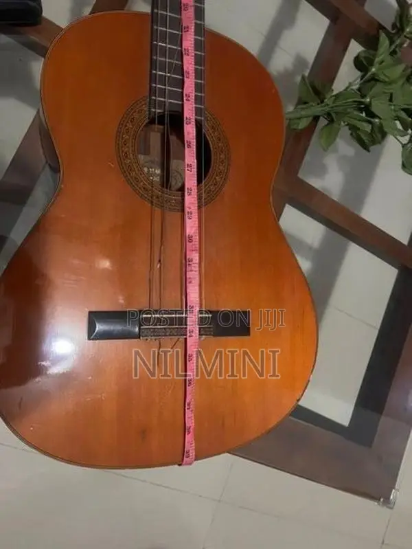 Yamaha Guitar F310
